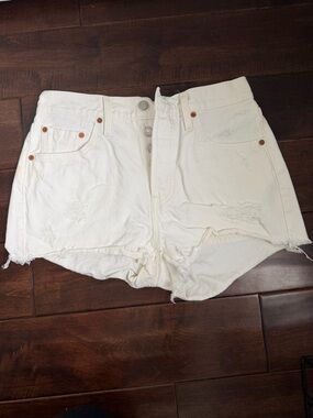 Levi’s 501 off white cut off shorts